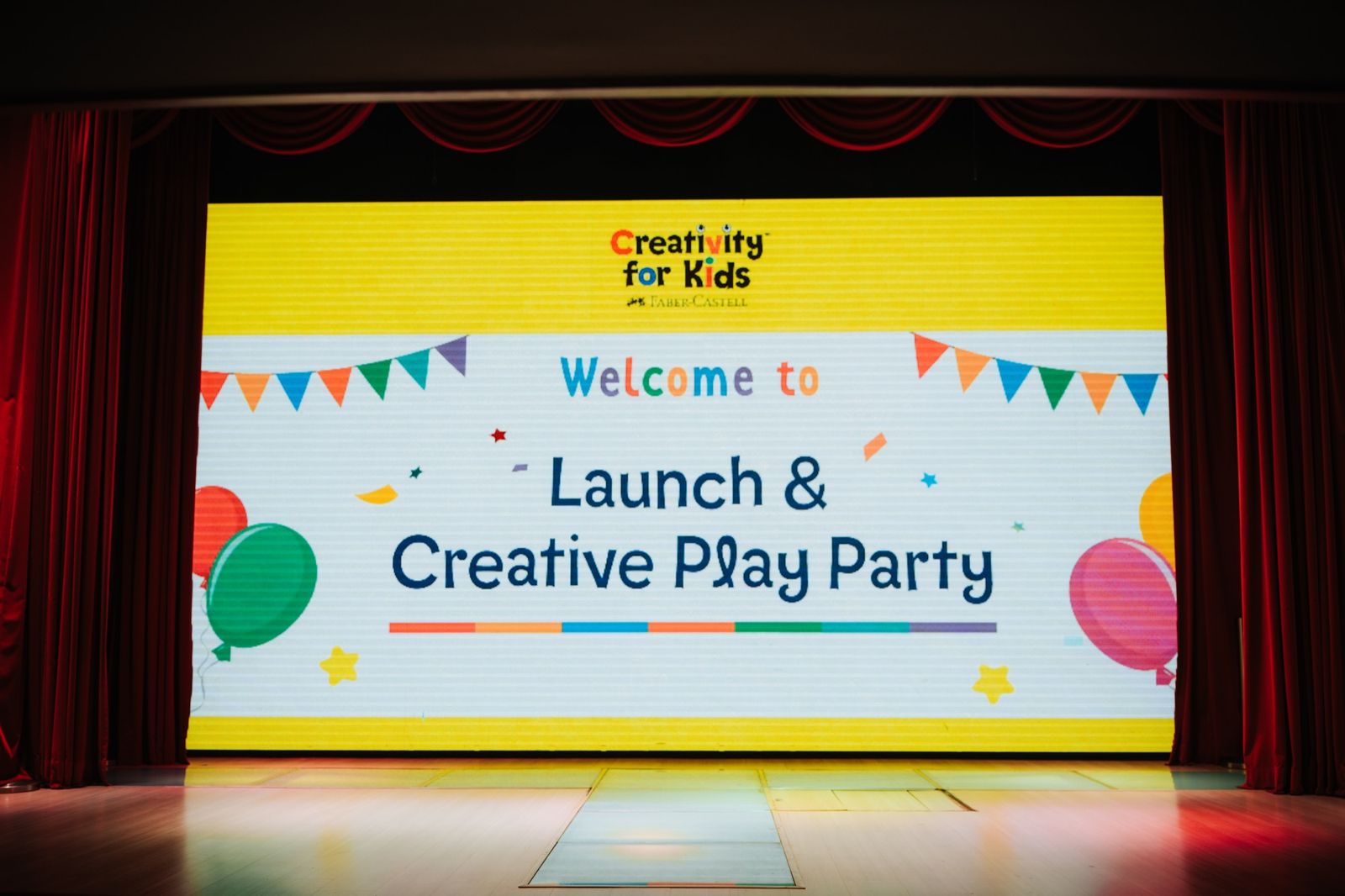 Welcome screen in the KidZania theatre