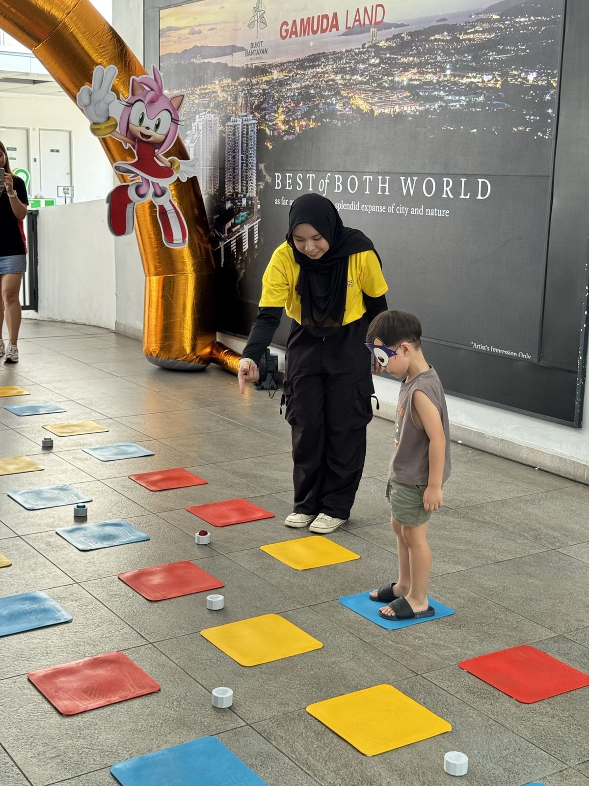 Hop dash beside the Gamuda Land gallery wall